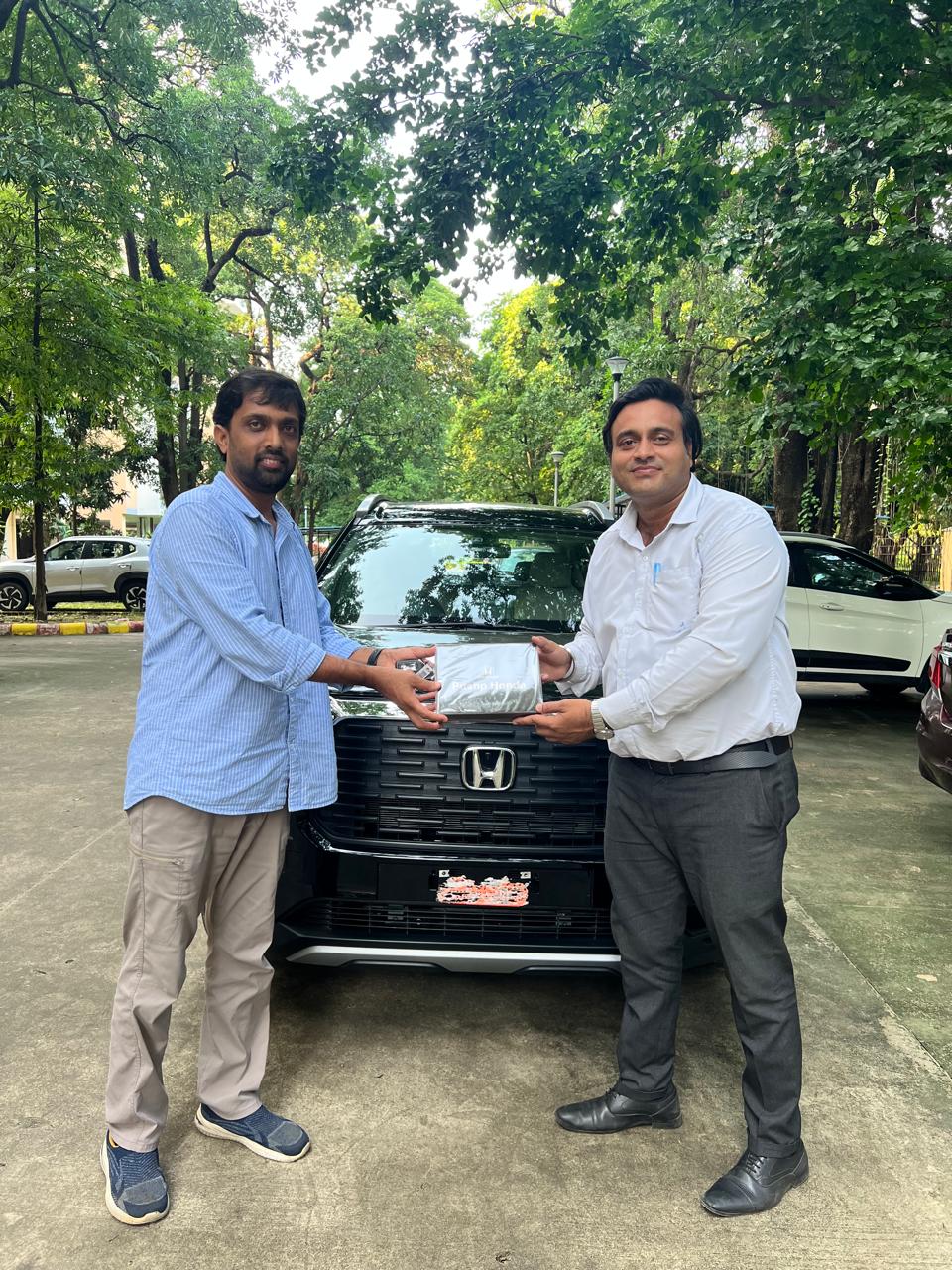 <p>Congratulation! on your new car&nbsp;</p>
